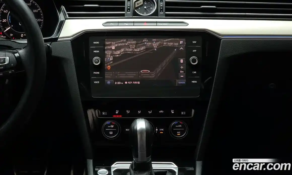 Volkswagen Arteon 2019 2.0 Автомат в Москве № 232158, фото 13