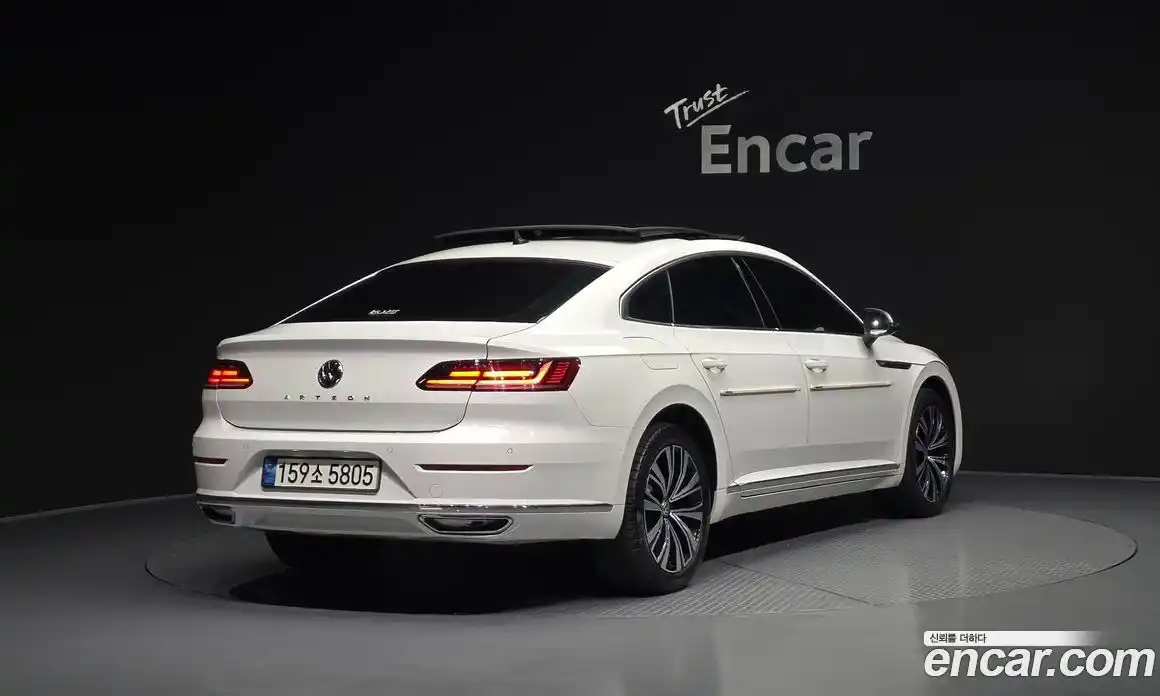 Volkswagen Arteon 2019 2.0 Автомат в Москве № 232158, фото 10