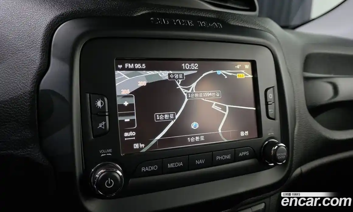 Jeep Renegade 2017 2.0 Автомат в Москве № 232468, фото 14