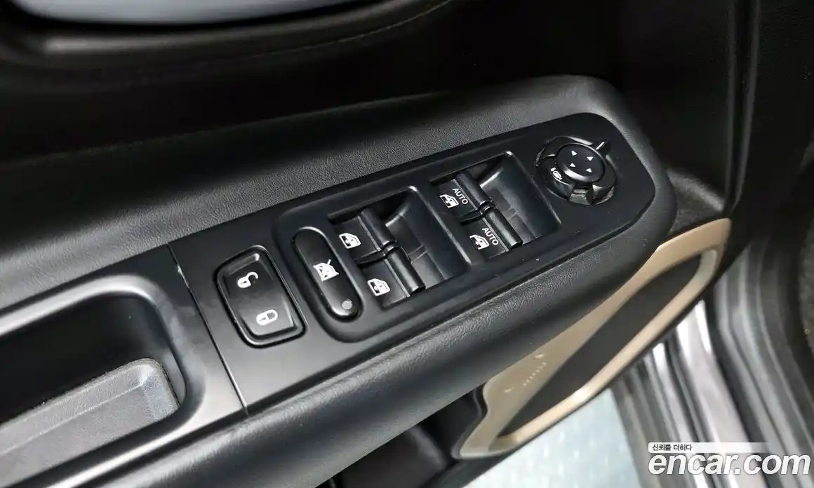 Jeep Renegade 2017 2.0 Автомат в Москве № 232468, фото 6