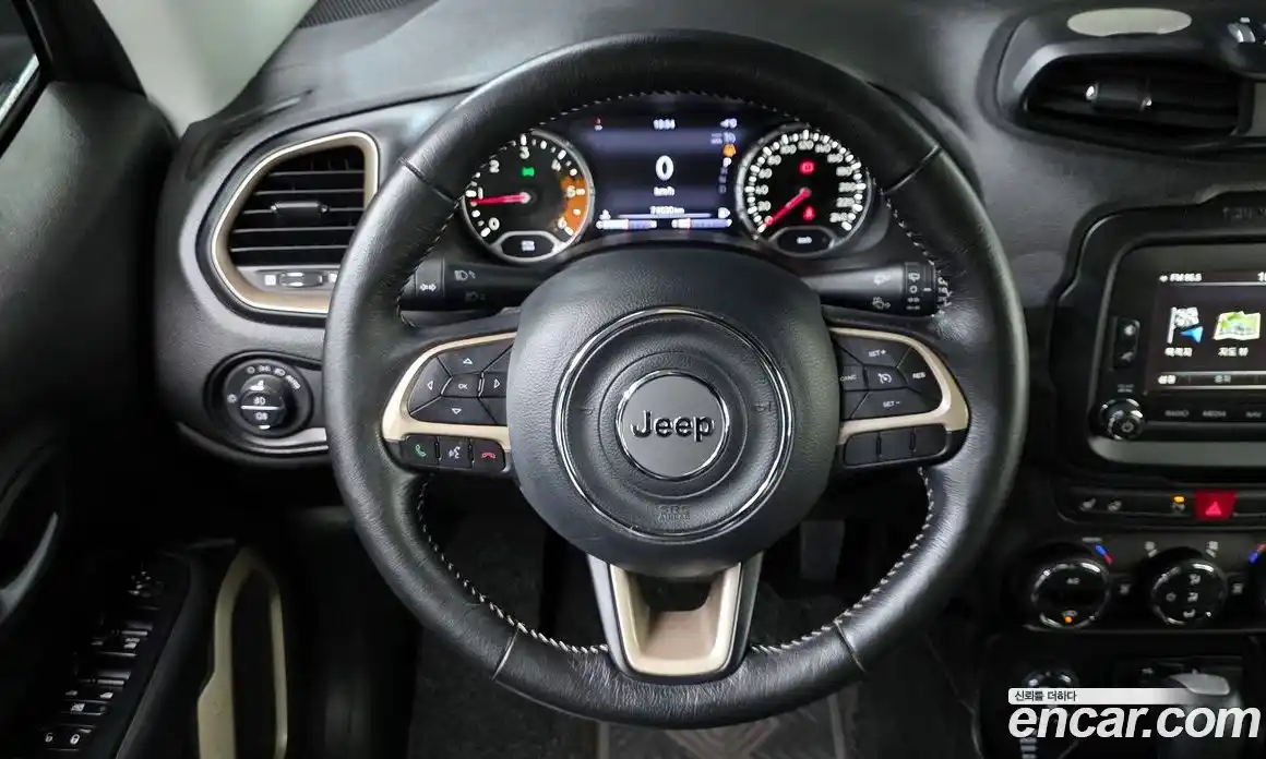 Jeep Renegade 2017 2.0 Автомат в Москве № 232468, фото 7