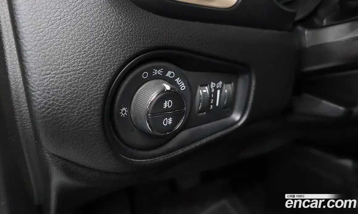 Jeep Renegade 2017 2.0 Автомат в Москве № 232468, фото 8