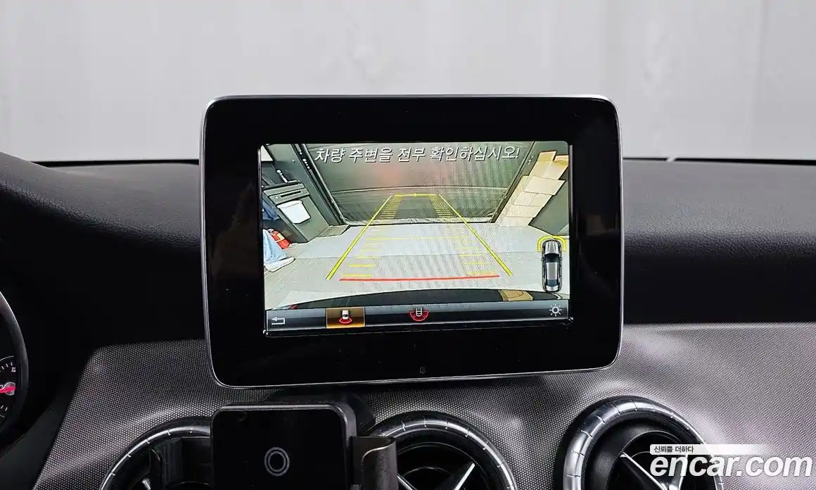 Mercedes-Benz CLA-Class 2018 2.0 Автомат в Москве № 241351, фото 11