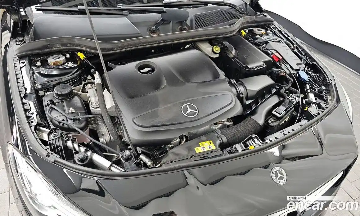 Mercedes-Benz CLA-Class 2018 2.0 Автомат в Москве № 241351, фото 10