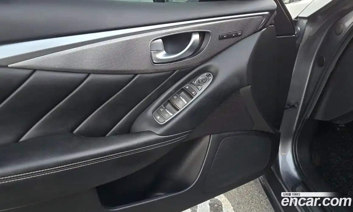 Infiniti Q50 2014 2.1 Автомат в Москве № 256203, фото 16