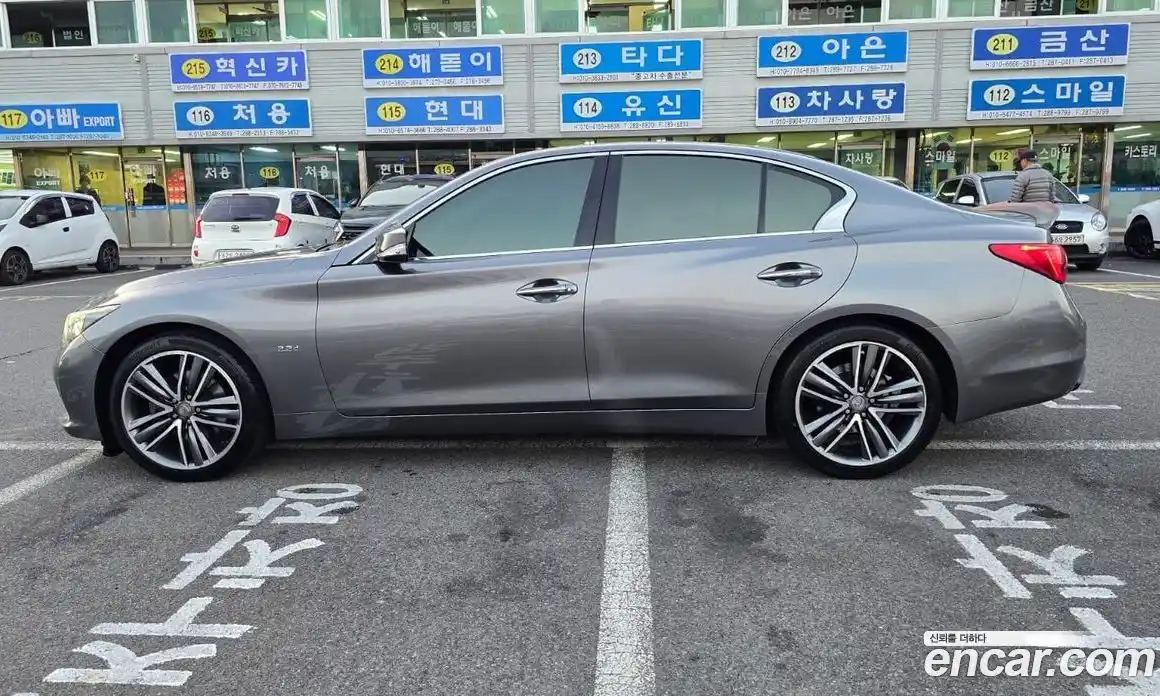 Infiniti Q50 2014 2.1 Автомат в Москве № 256203, фото 19