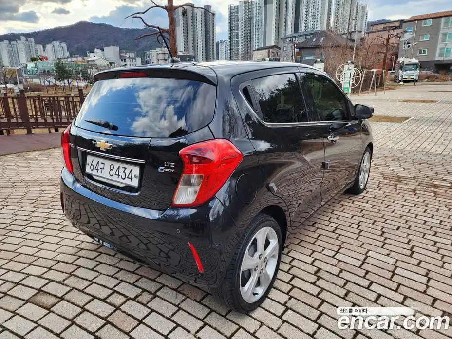 Chevrolet Spark 2016 1.0 Автомат в Москве № 263557, фото 7