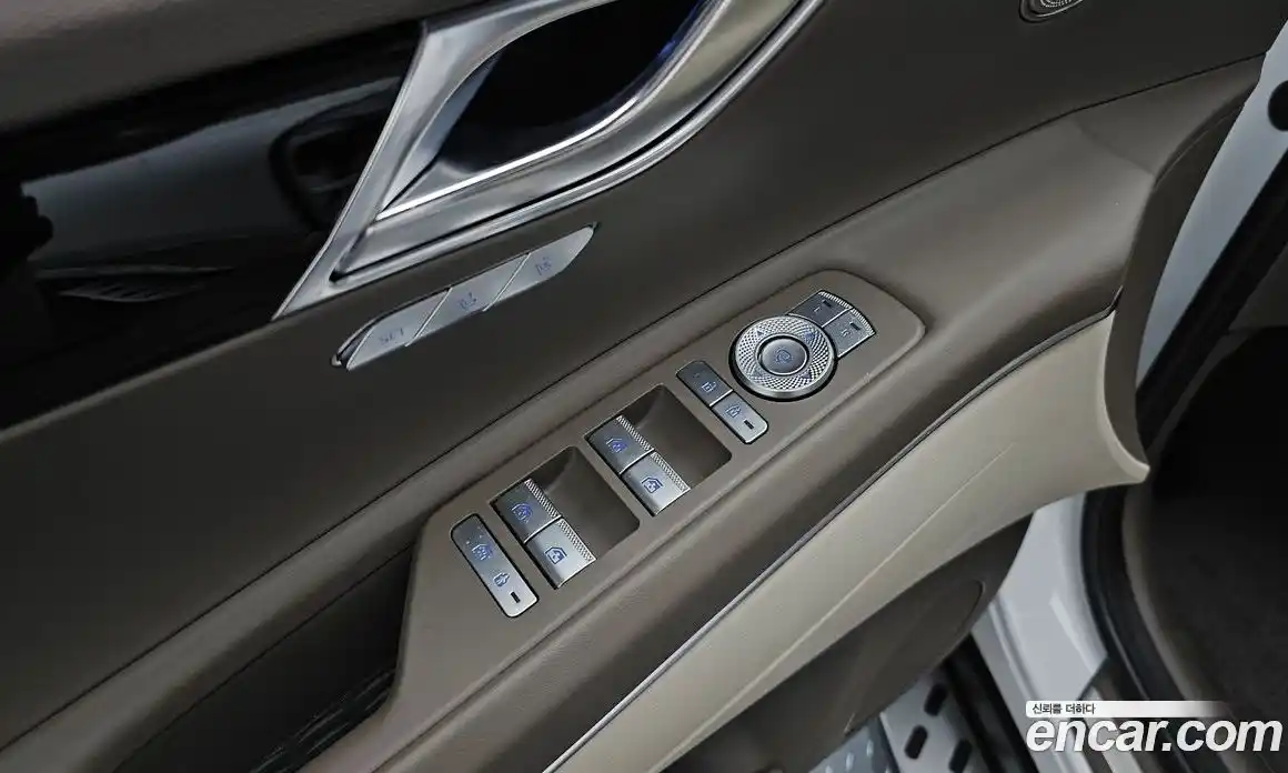 Genesis GV80 2023 2.5 Автомат в Москве № 26559, фото 16