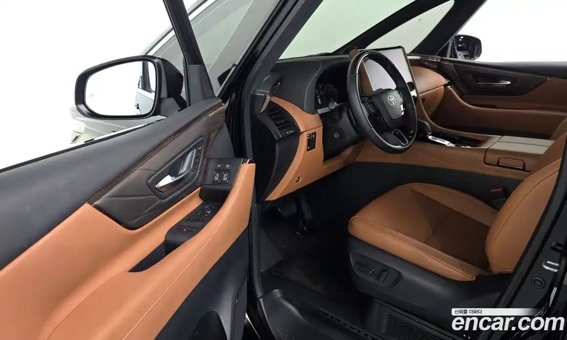 Toyota Alphard 2024 2.5 Автомат в Москве № 279214, фото 17