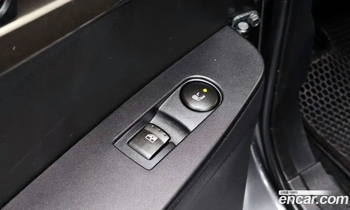 SsangYong Korando 2015 2.0 Автомат в Москве № 28371, фото 17