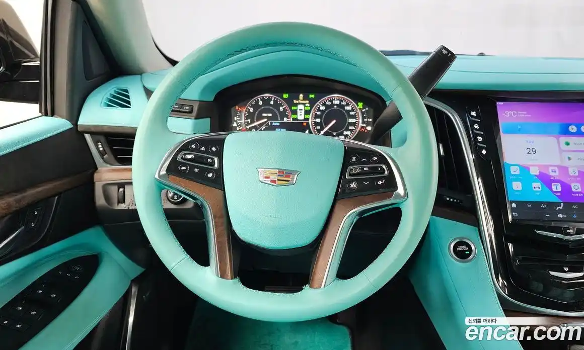 Cadillac Escalade 2015 6.2 Автомат в Москве № 285575, фото 13