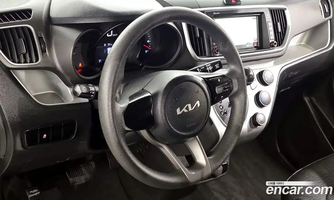 Kia Ray 2022 1.0 Автомат в Москве № 287583, фото 1