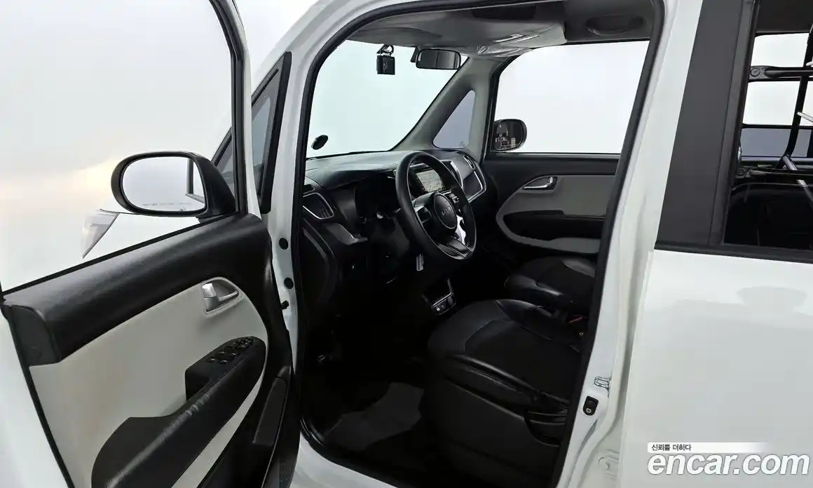 Kia Ray 2022 1.0 Автомат в Москве № 287583, фото 15