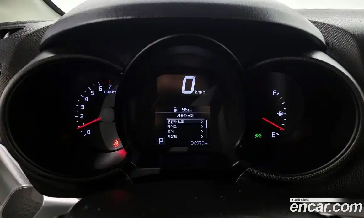 Kia Ray 2022 1.0 Автомат в Москве № 287583, фото 3