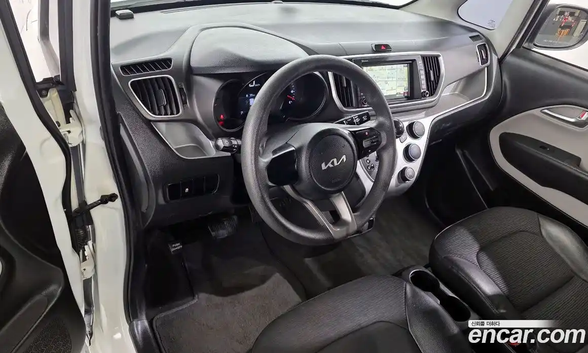 Kia Ray 2022 1.0 Автомат в Москве № 287583, фото 5