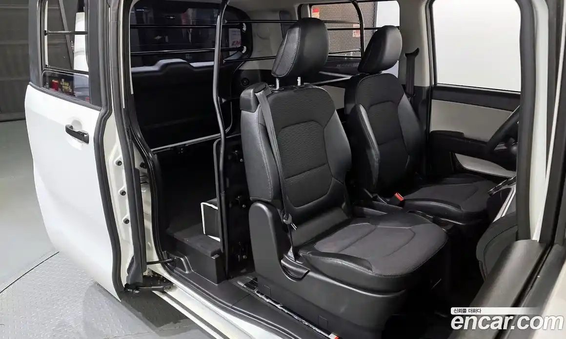 Kia Ray 2022 1.0 Автомат в Москве № 287583, фото 10