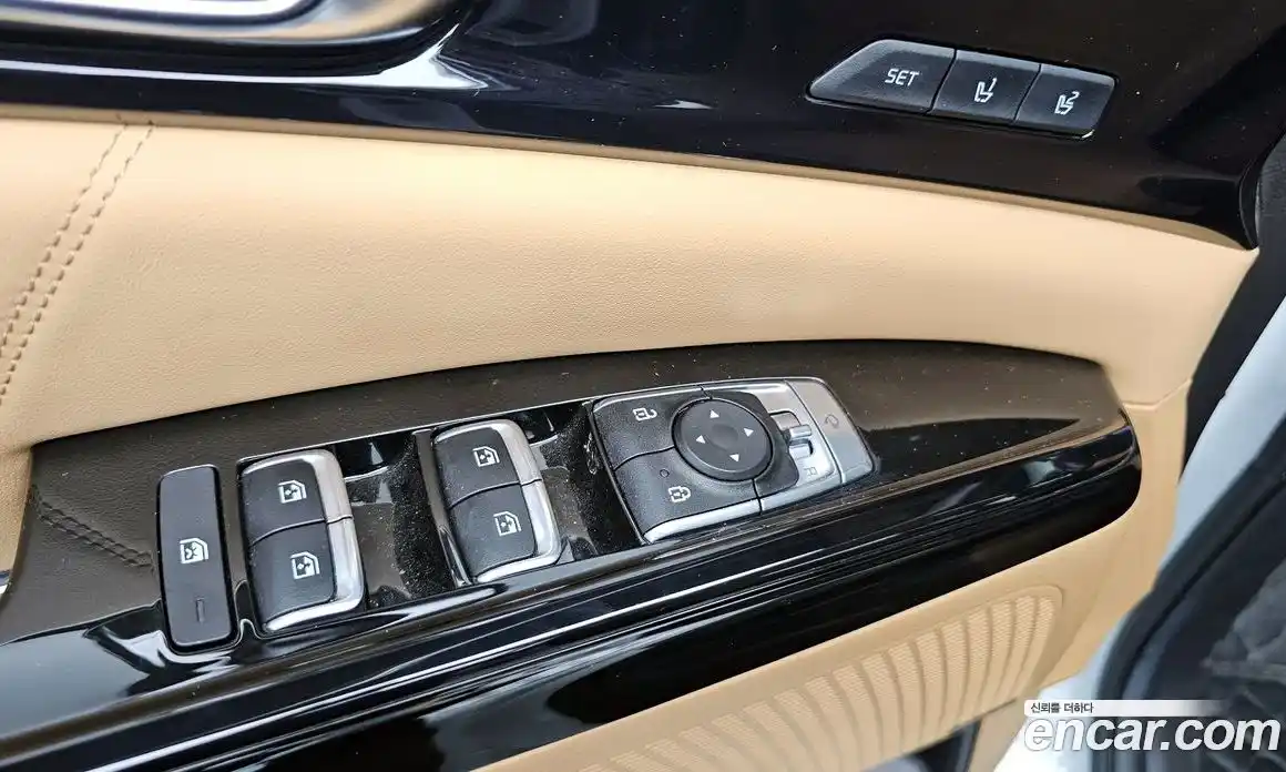 Kia Canival 2023 3.5 Автомат в Москве № 287776, фото 14