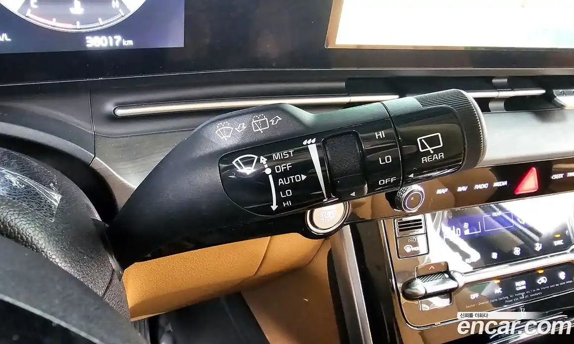 Kia Canival 2023 3.5 Автомат в Москве № 287776, фото 16