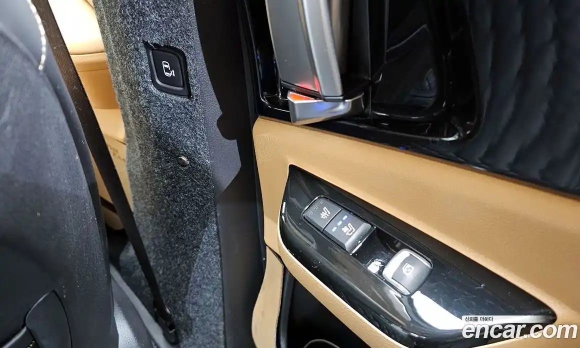 Kia Canival 2023 3.5 Автомат в Москве № 287776, фото 18