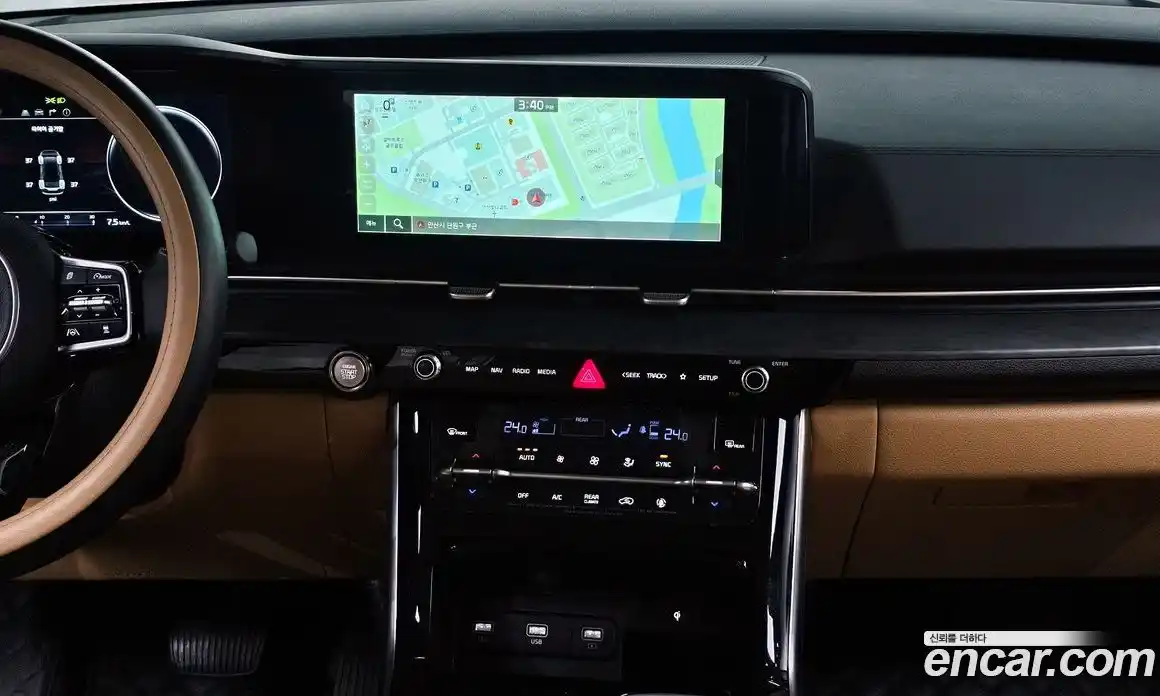 Kia Canival 2023 3.5 Автомат в Москве № 287776, фото 20