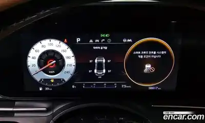 Kia Canival 2023 3.5 Автомат в Москве № 287776, миниатюра 8