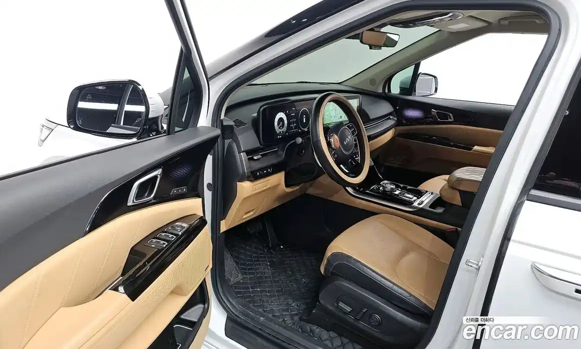 Kia Canival 2023 3.5 Автомат в Москве № 287776, фото 10