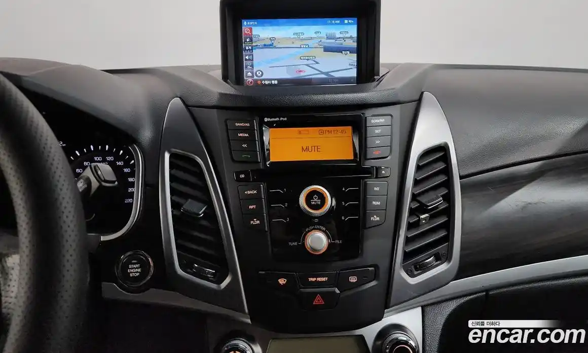 SsangYong Korando 2014 2.0 Автомат в Москве № 291123, фото 17