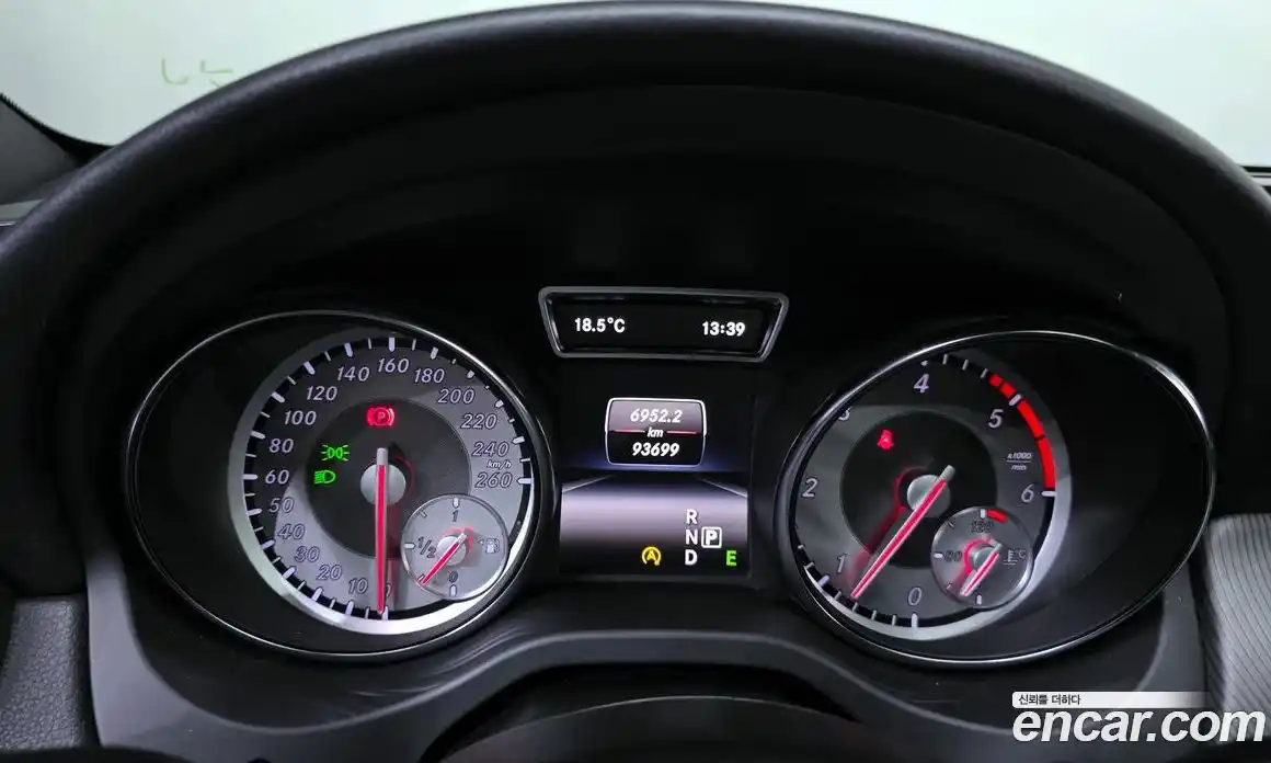 Mercedes-Benz CLA-Class 2015 2.1 Автомат в Москве № 292643, фото 17