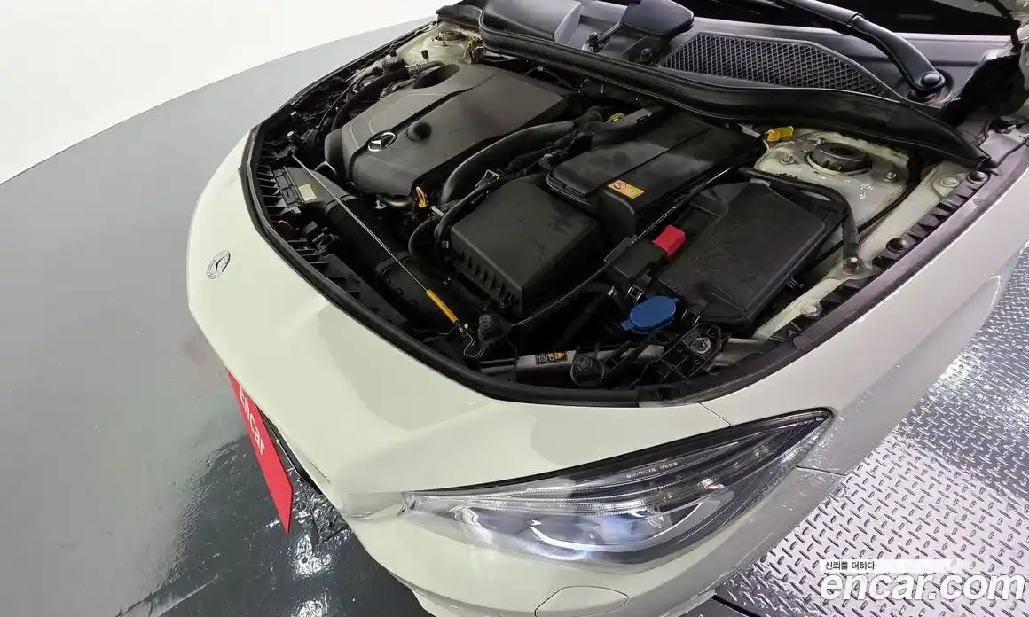 Mercedes-Benz CLA-Class 2015 2.1 Автомат в Москве № 292643, фото 4