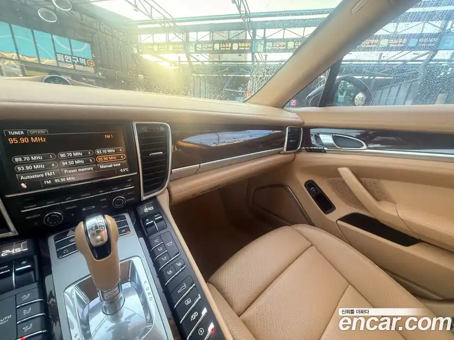 Porsche Panamera 2010 4.8 Автомат в Москве № 297767, фото 13