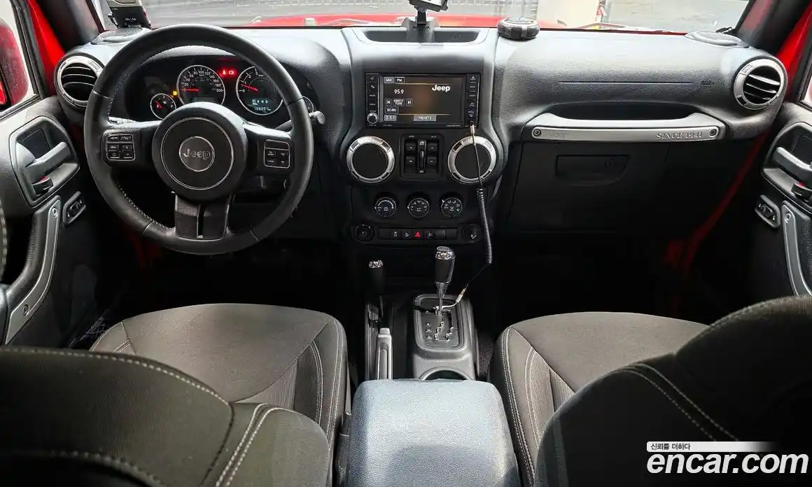 Jeep Wrangler 2016 3.6 Автомат в Москве № 302396, фото 7