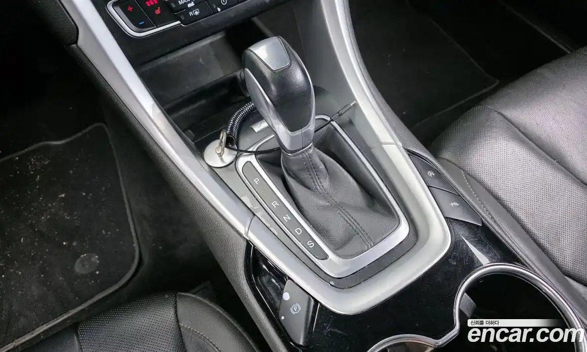 Ford Mondeo 2016 2.0 Автомат в Москве № 303693, фото 1