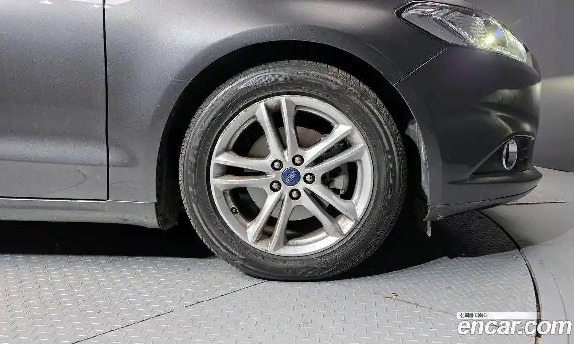 Ford Mondeo 2016 2.0 Автомат в Москве № 303693, фото 6