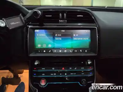 Jaguar XE 2019 2.0 Автомат в Москве № 305191, миниатюра 11