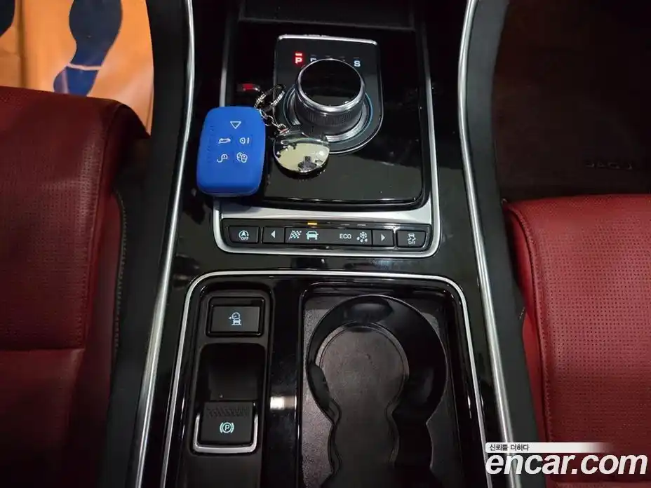 Jaguar XE 2019 2.0 Автомат в Москве № 305191, фото 13