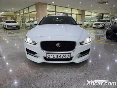 Jaguar XE 2019 2.0 Автомат в Москве № 305191, миниатюра 2