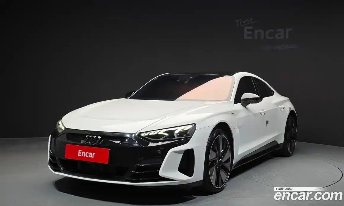 Audi e-tron GT 2022 0.1 Автомат в Москве № 312125, фото 14