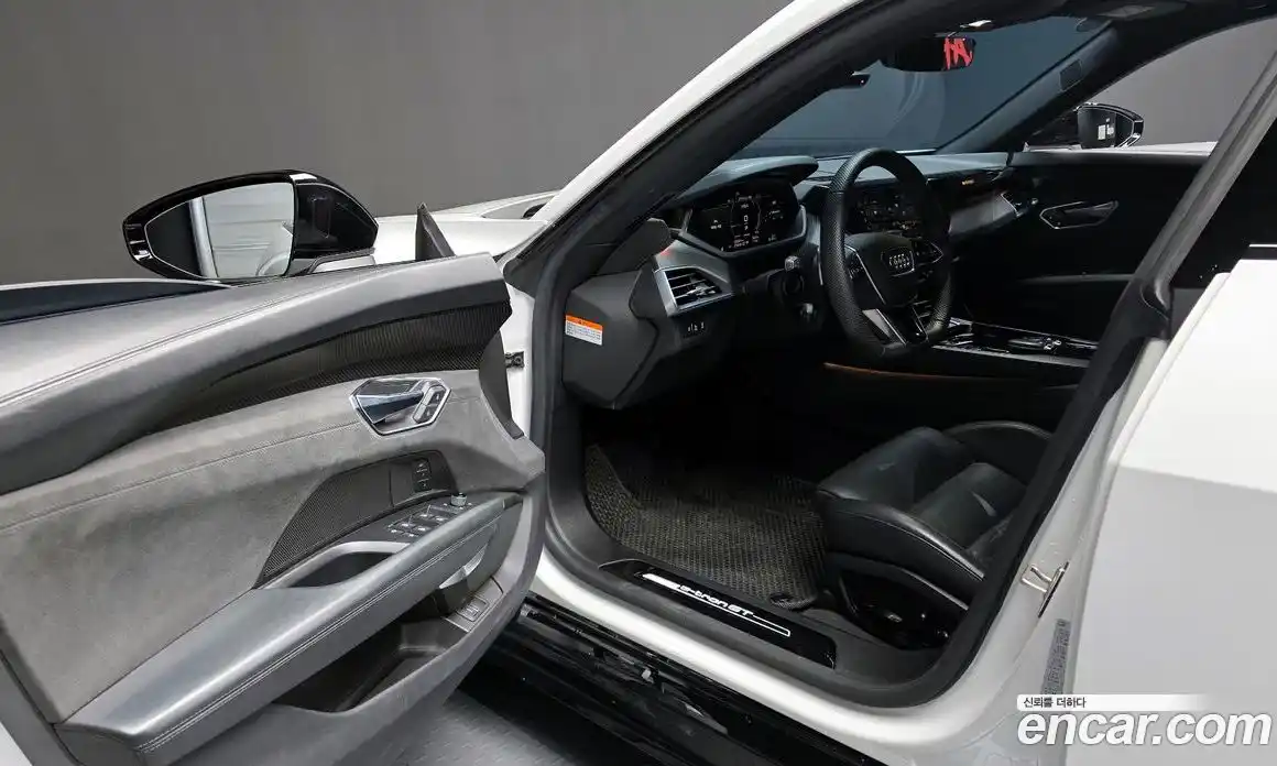 Audi e-tron GT 2022 0.1 Автомат в Москве № 312125, фото 19