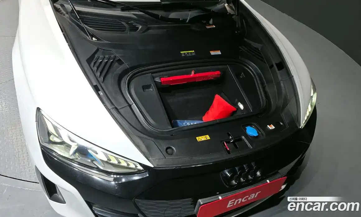 Audi e-tron GT 2022 0.1 Автомат в Москве № 312125, фото 6