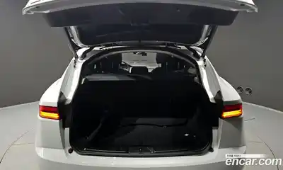 Jaguar E-Pace 2018 2.0 Автомат в Москве № 335820, миниатюра 9