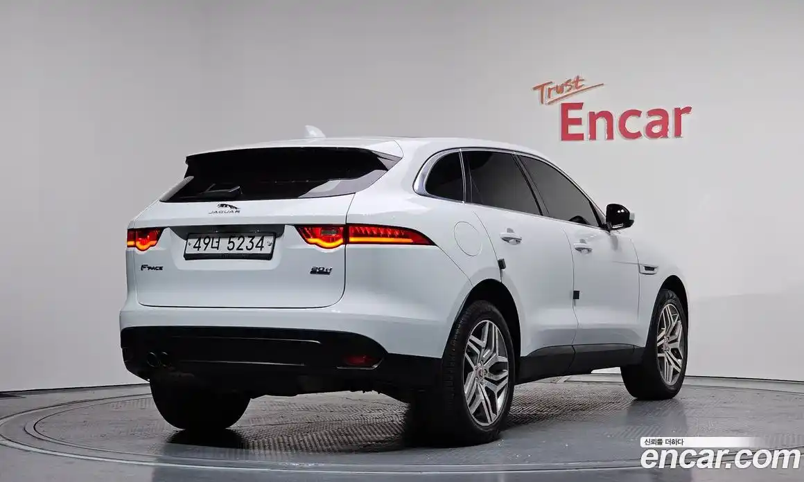 Jaguar F-Pace 2017 2.0 Автомат в Москве № 335831, фото 16