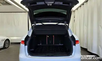 Jaguar F-Pace 2017 2.0 Автомат в Москве № 335831, миниатюра 8