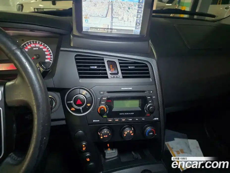 SsangYong Korando 2015 2.0 Автомат в Москве № 35849, фото 6