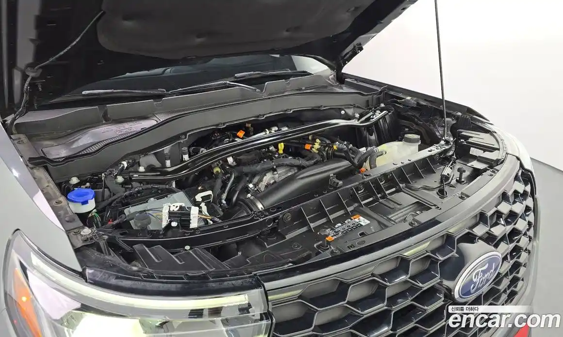 Ford Explorer 2025 2.3 Автомат в Москве № 361601, фото 6