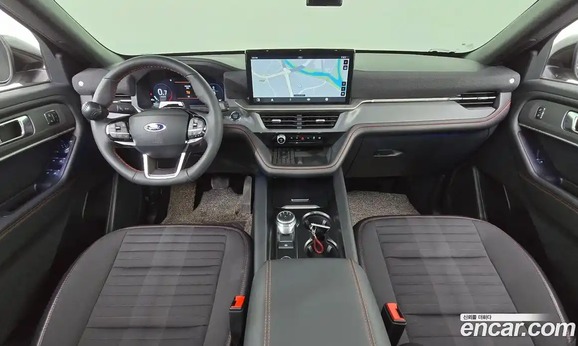 Ford Explorer 2025 2.3 Автомат в Москве № 361601, фото 7