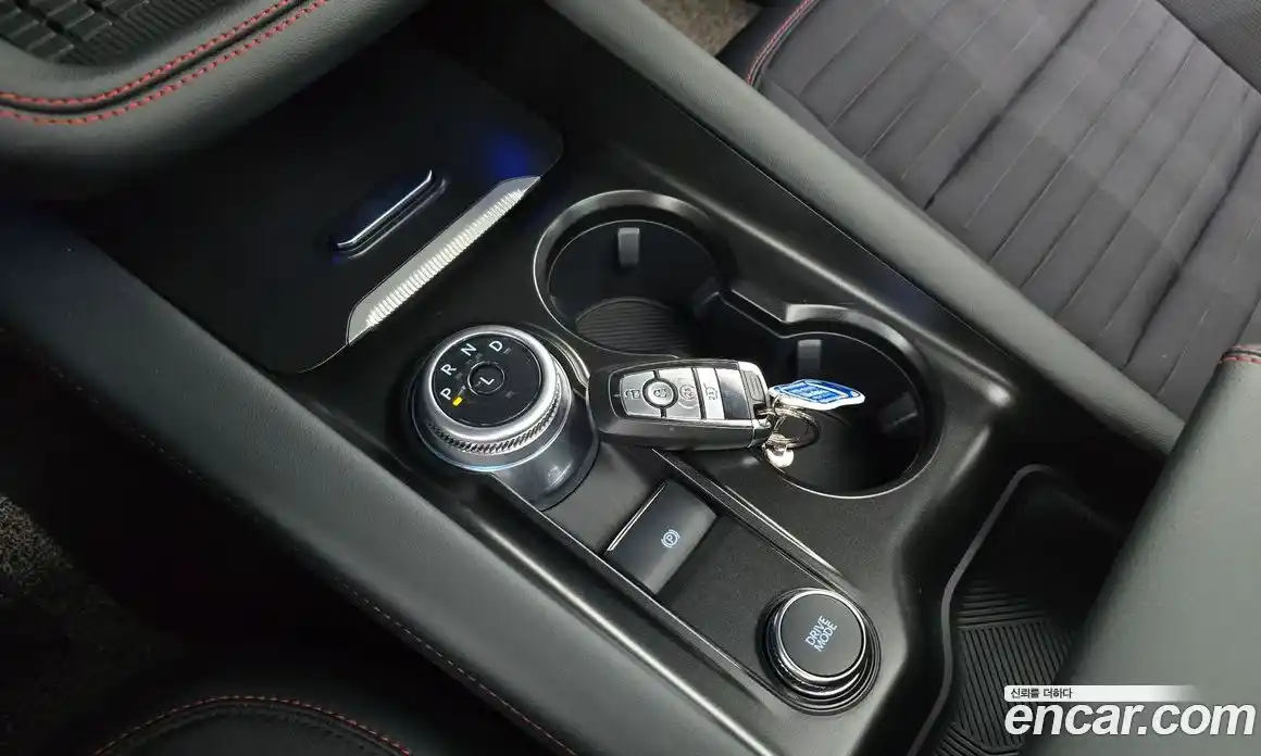 Ford Explorer 2025 2.3 Автомат в Москве № 361601, фото 9