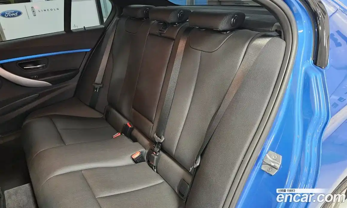 BMW 3-Series 2018 2.0 Автомат в Москве № 361794, фото 11