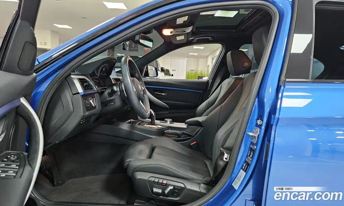 BMW 3-Series 2018 2.0 Автомат в Москве № 361794, фото 13