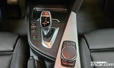 BMW 3-Series 2018 2.0 Автомат в Москве № 361794, миниатюра 9