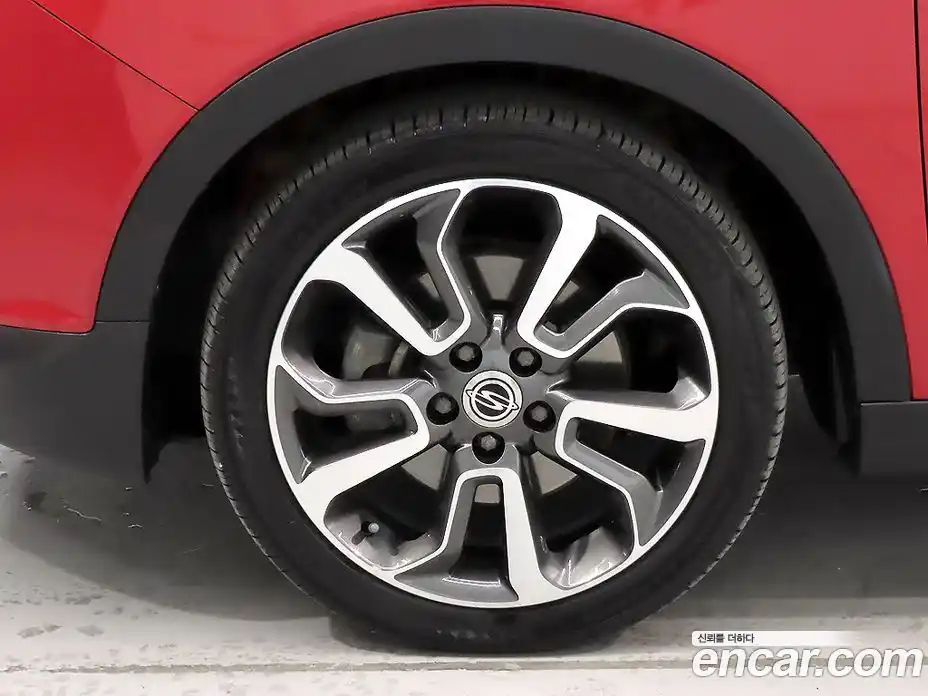 SsangYong TIBOLI 2016 1.6 Автомат в Москве № 369879, фото 14